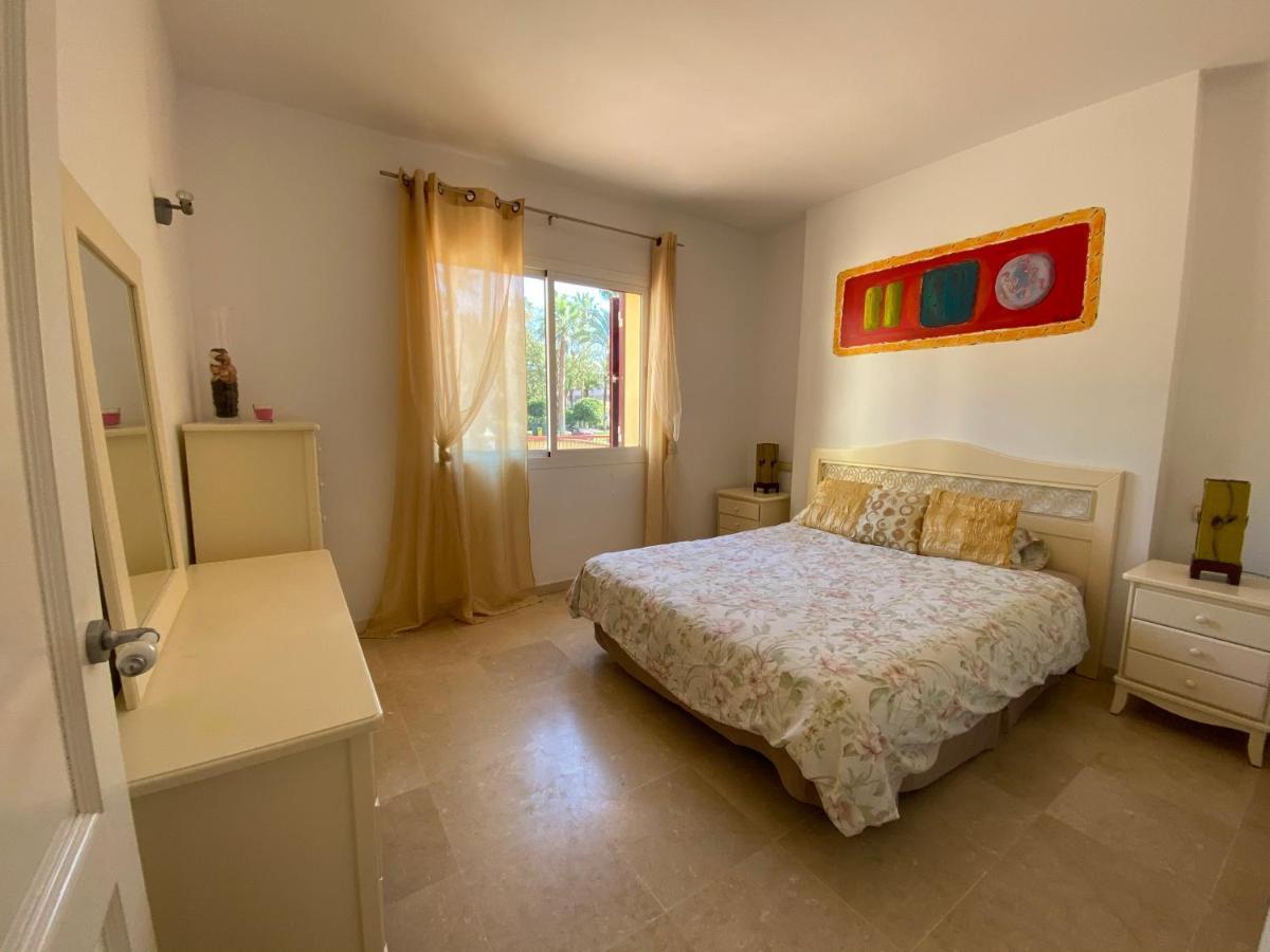 Apartamento Con Piscina ,Playa Con Vistas Panoramicas En La Marina De Sotogrande San Roque  Exterior photo